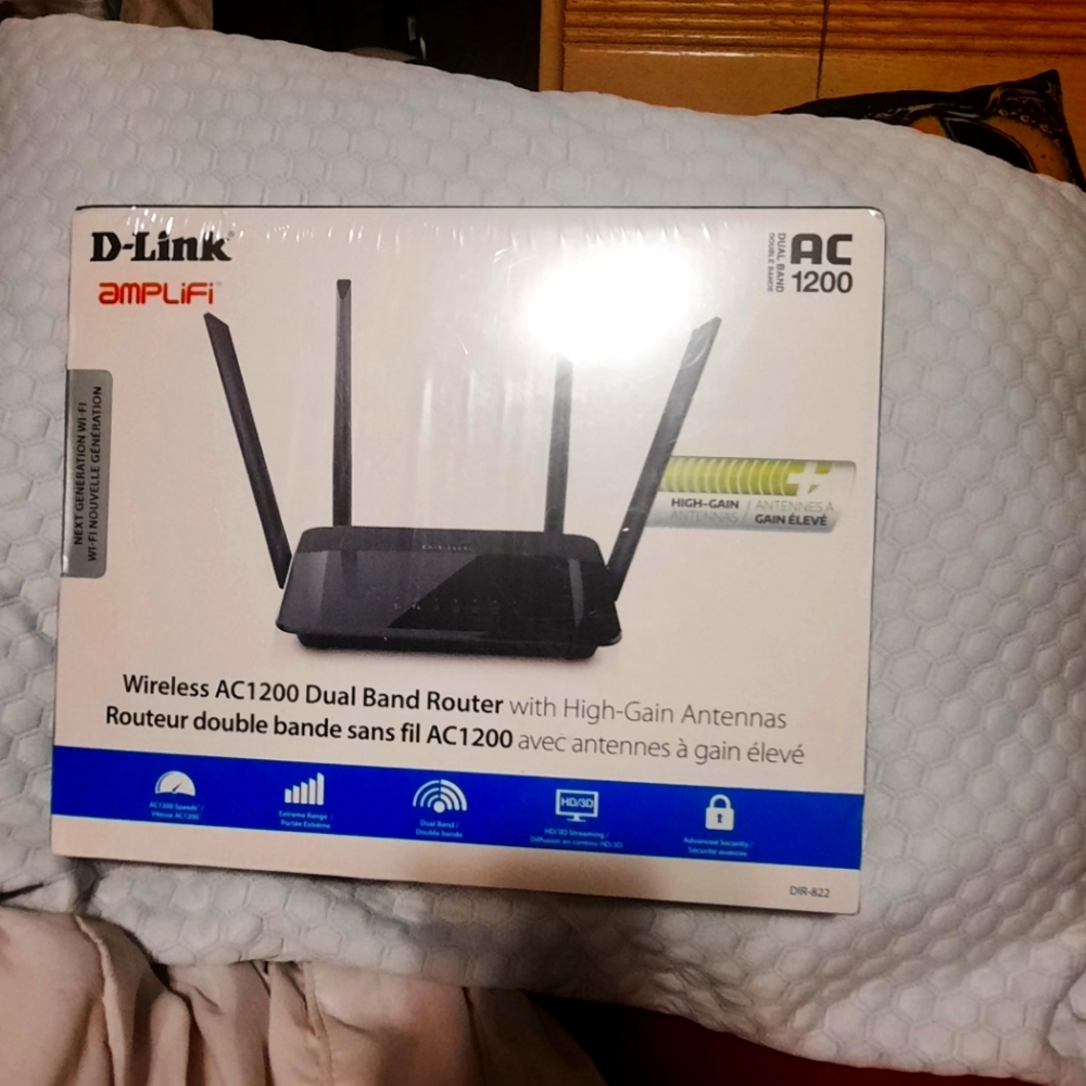 D-Link Black Wireless Router with Dual-Band and High-Gain Antennas